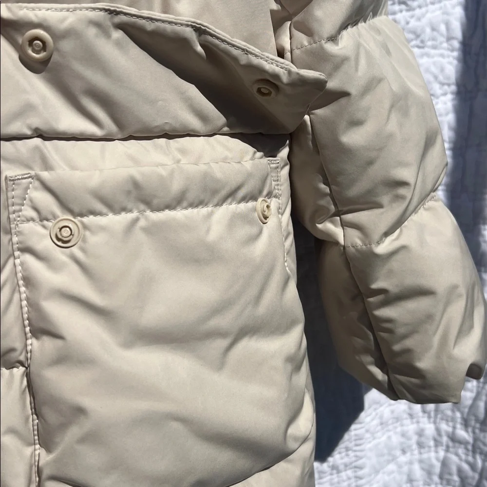 Uniqlo Kids Down Puffer Jacket - Picture 5 of 8